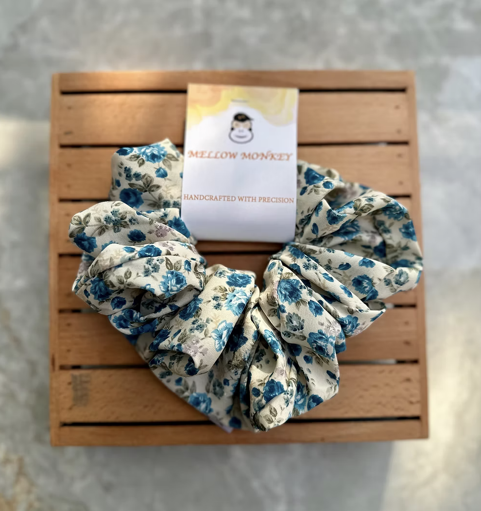 HELLEBORE COTTON SCRUNCHIE