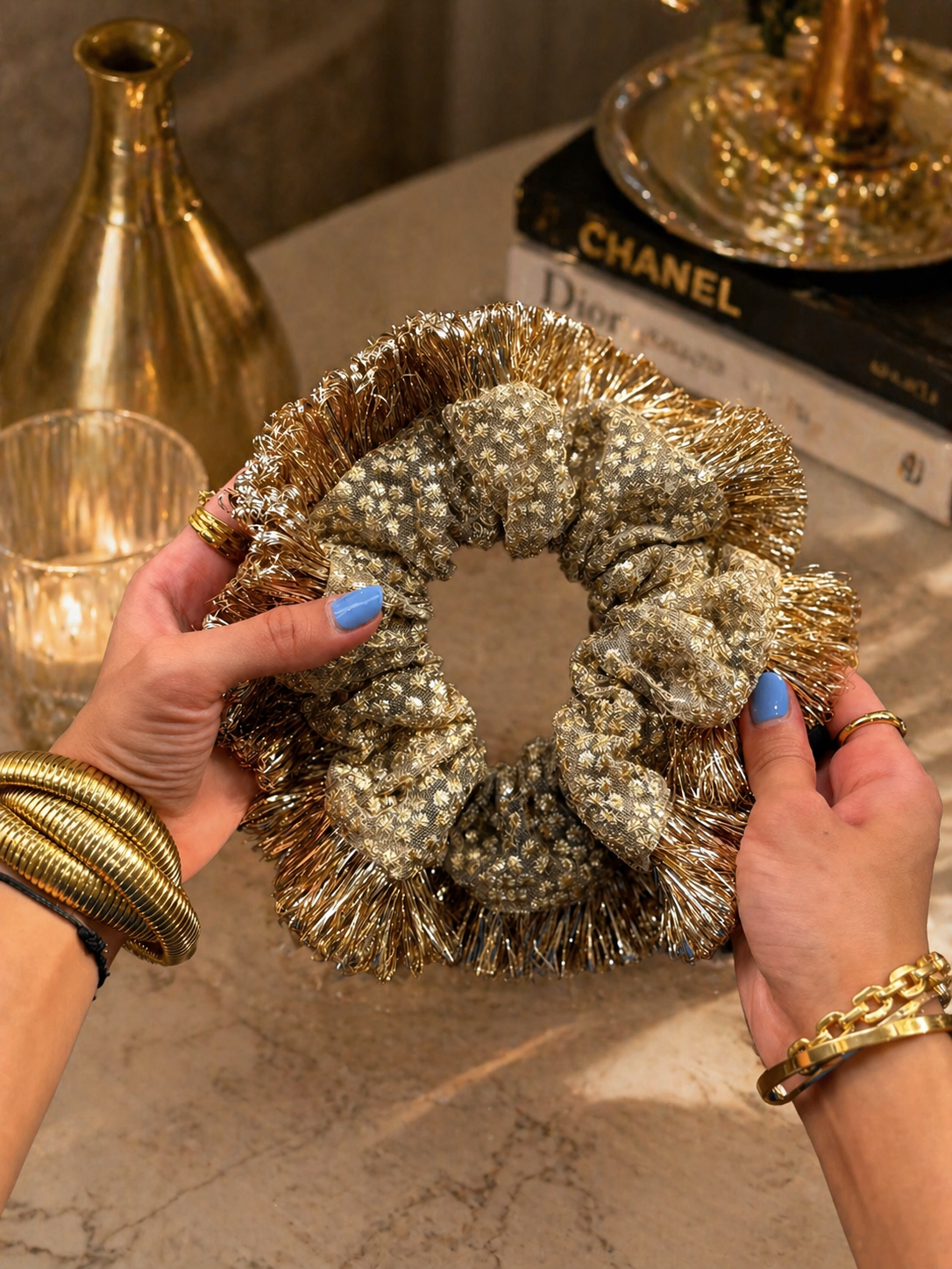SUNEHRI SHRINGAR GIANT SCRUNCHIE