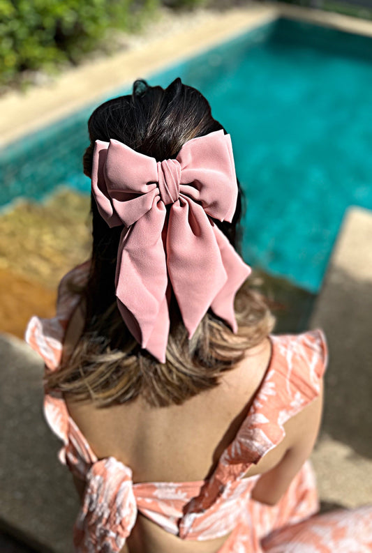 BLUSH PIGTAIL BOW