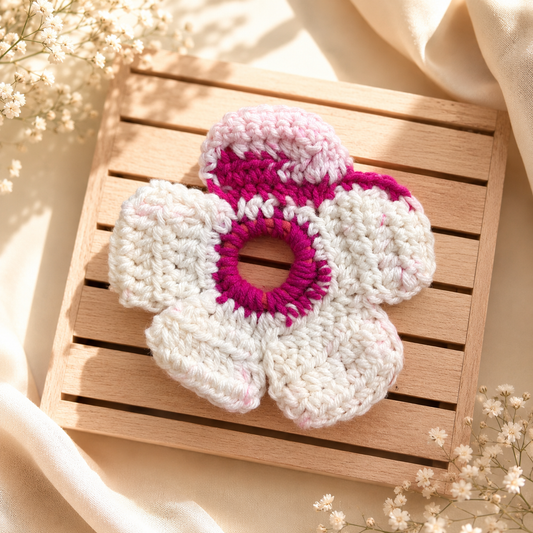 LILY CROCHET SCRUNCHIE