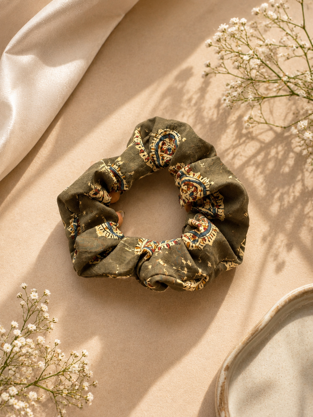 OLIVE GROVE COTTON SCRUNCHIE