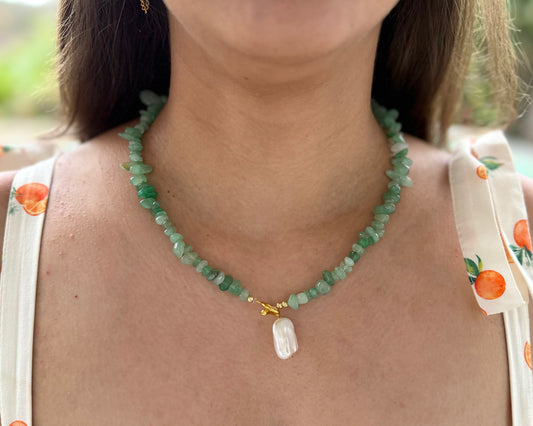 GREEN PEARL CHARM NECKLACE