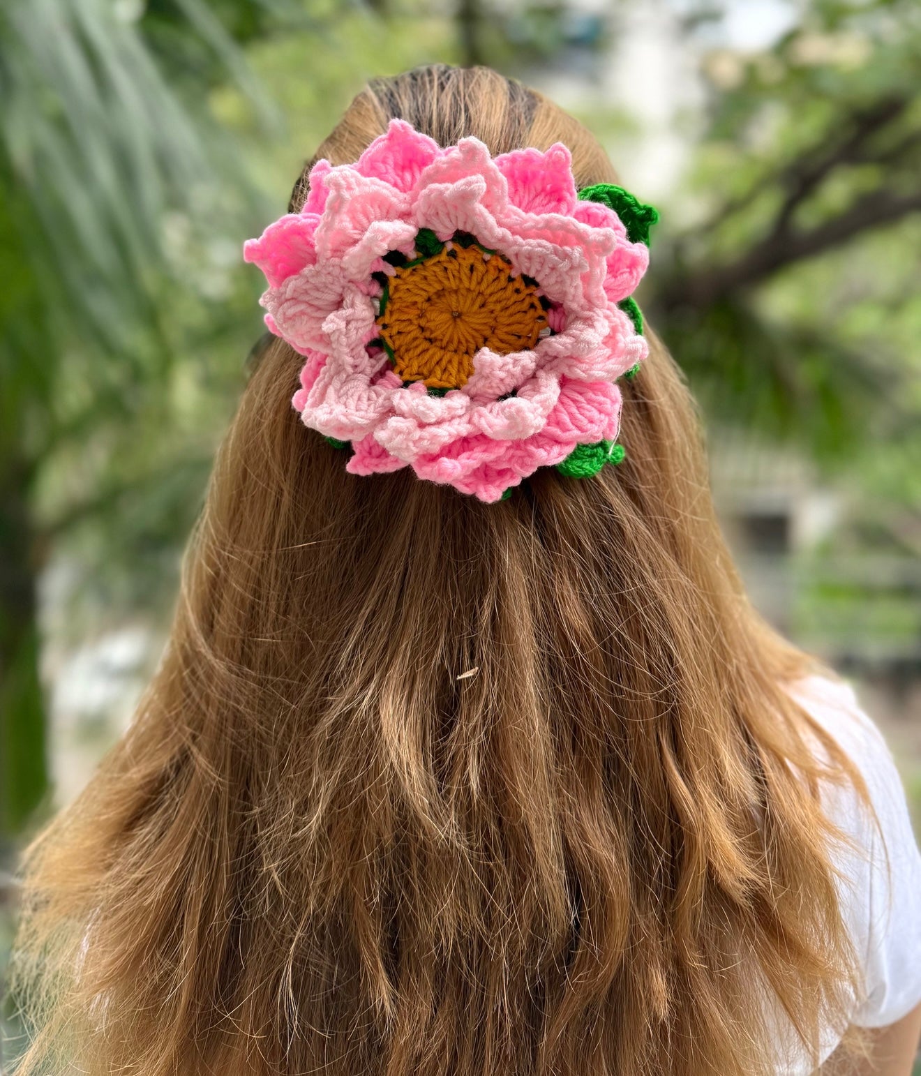ZINNIA CROCHET BOW