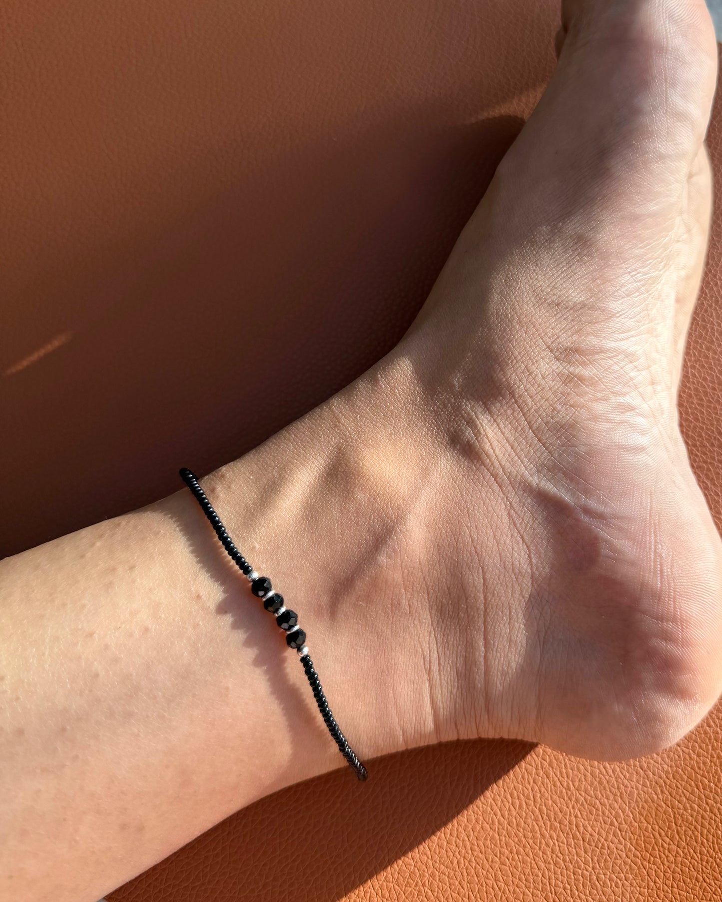 MINIMAL SILVER ANKLET