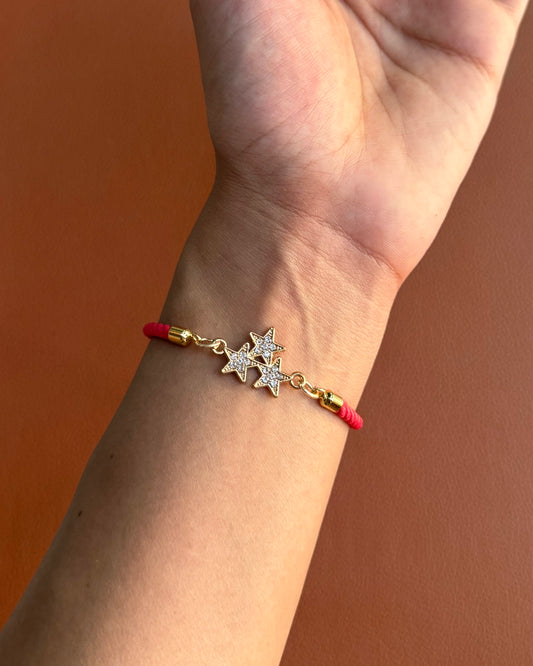 RED STAR CHARM BRACELET