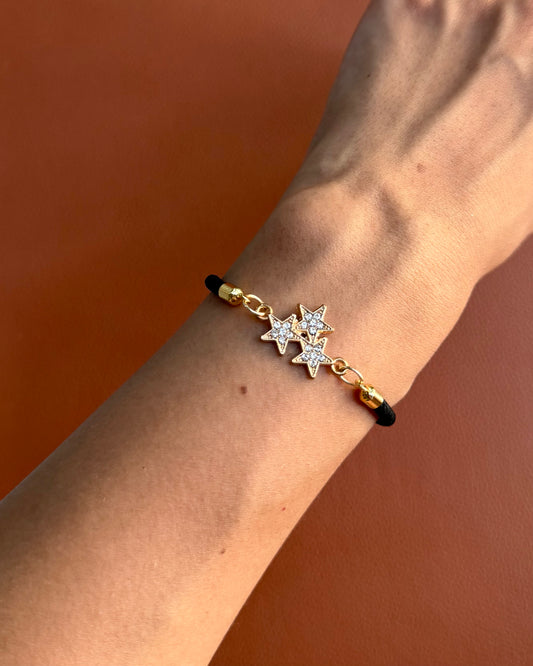 BLACK STAR CHARM BRACELET