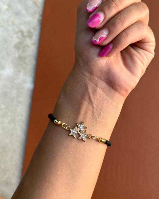 BLACK STAR CHARM BRACELET