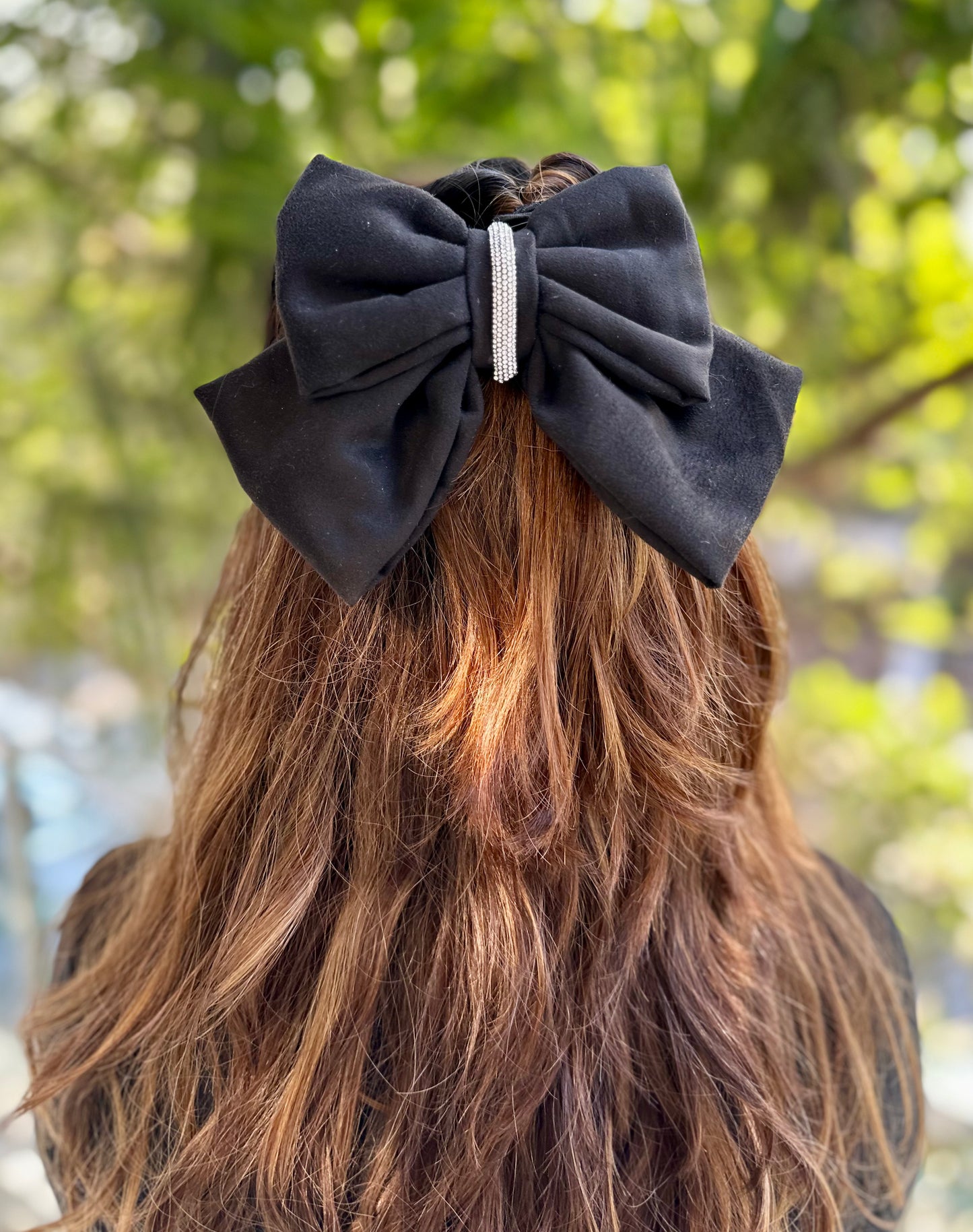 BLACK ROSE PIGTAIL BOW