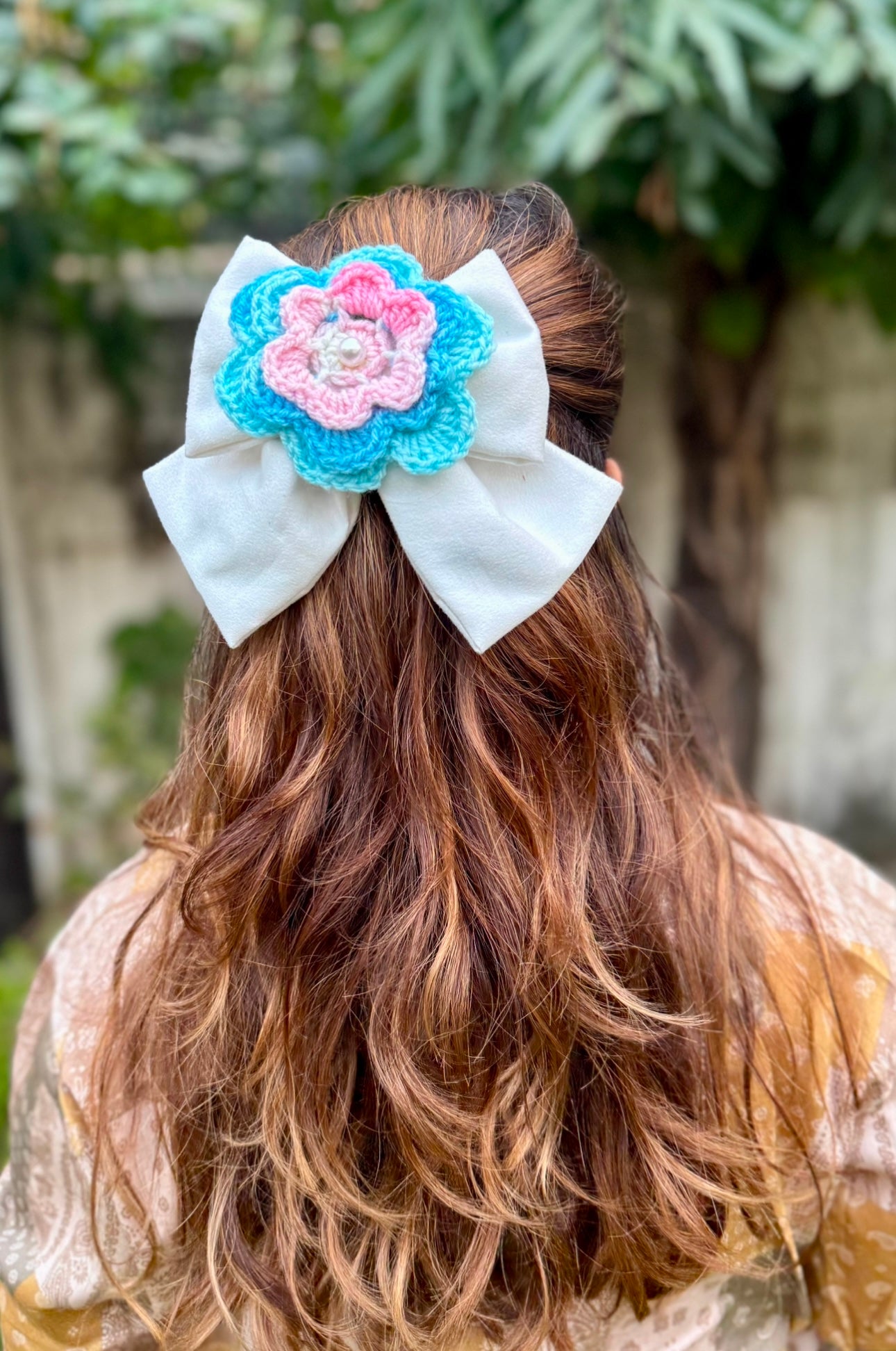 TROPICAL PIGTAIL BOW