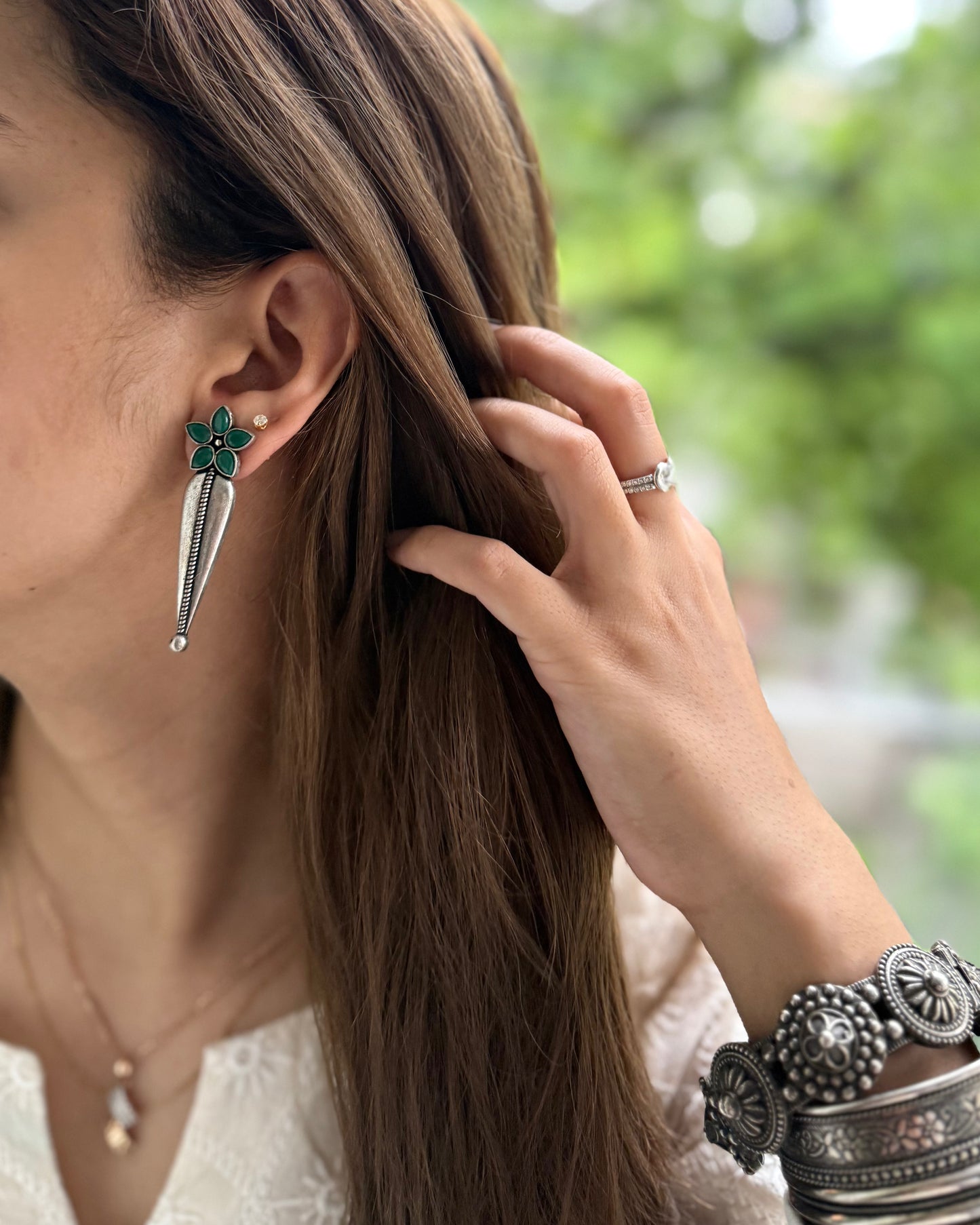 GREEN FLOWER SILVER OXIDIZED EARRINGS