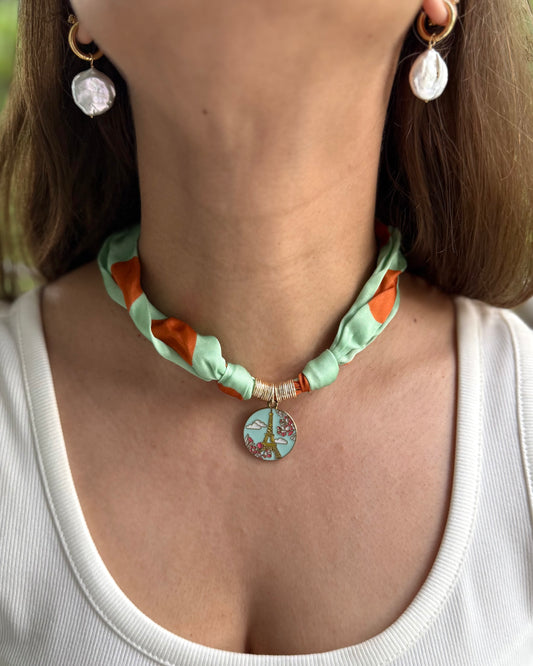 EIFFEL TOWER CHARM NECKLACE