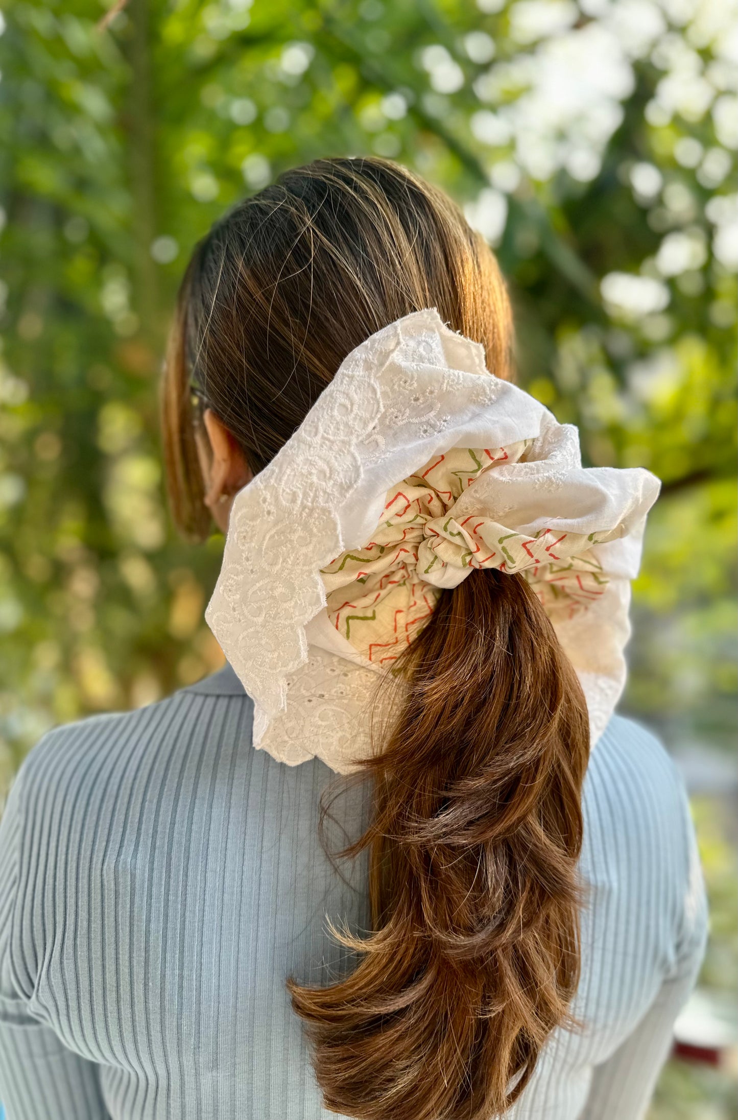 HIBISCUS GIANT SCRUNCHIE