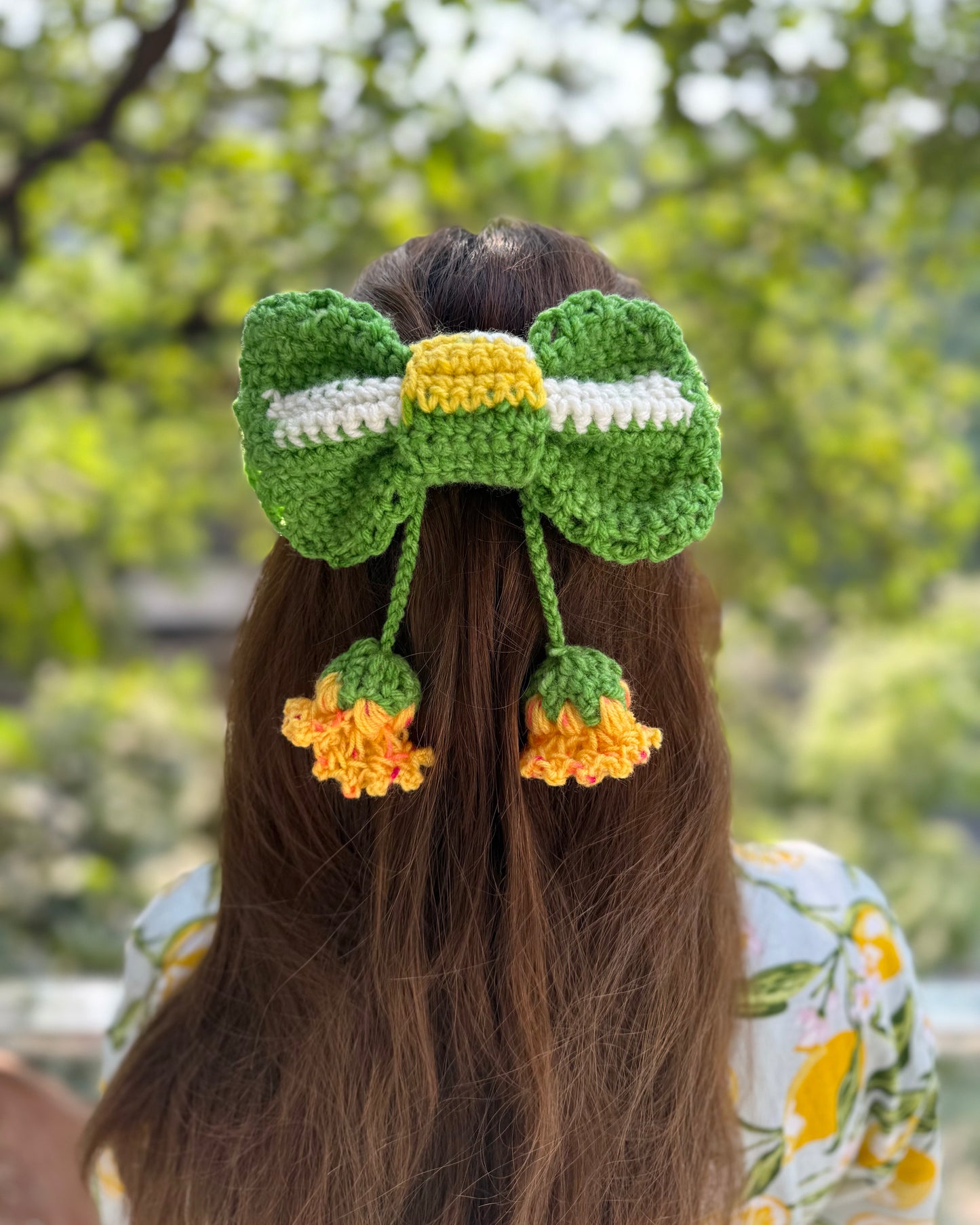 ANTHURIUM CROCHET BOW