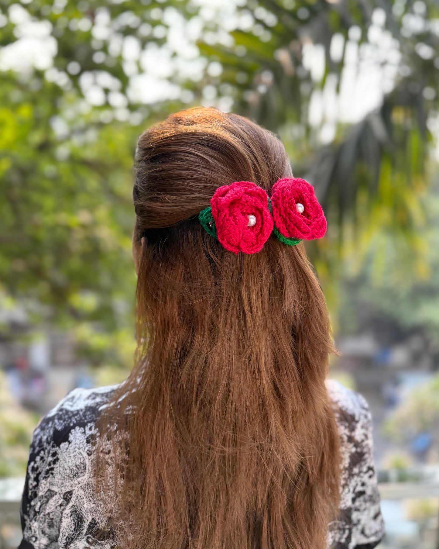 ROSE CROCHET BOW
