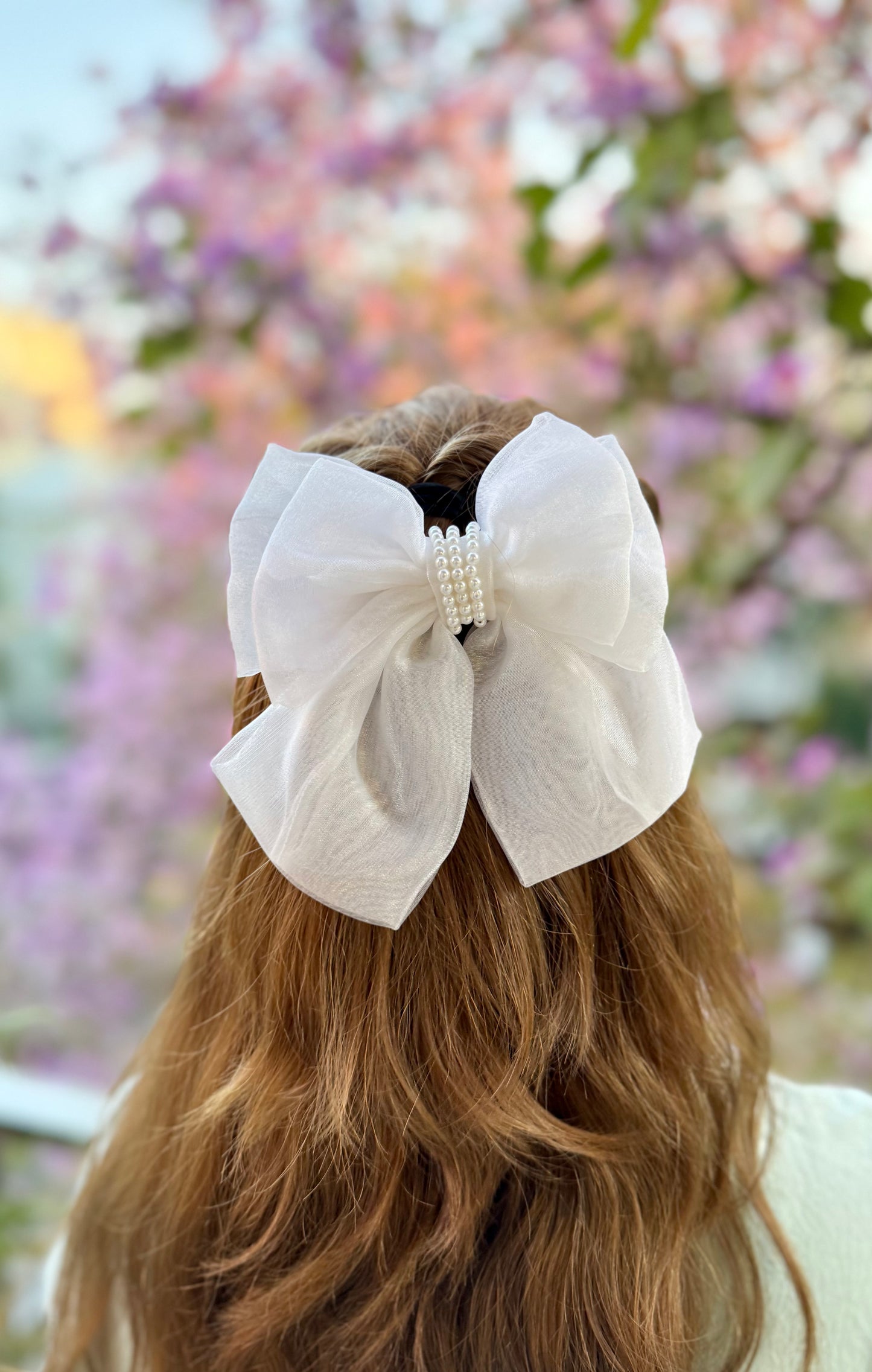 CALLA LILY PIGTAIL BOW