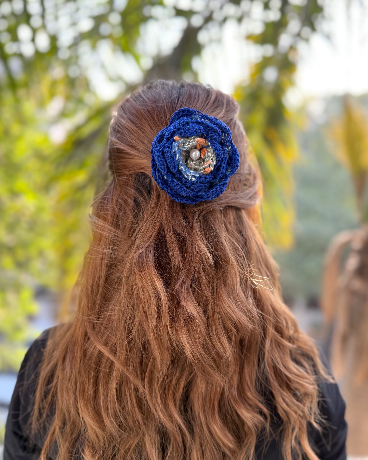 LOBELIA CROCHET BOW