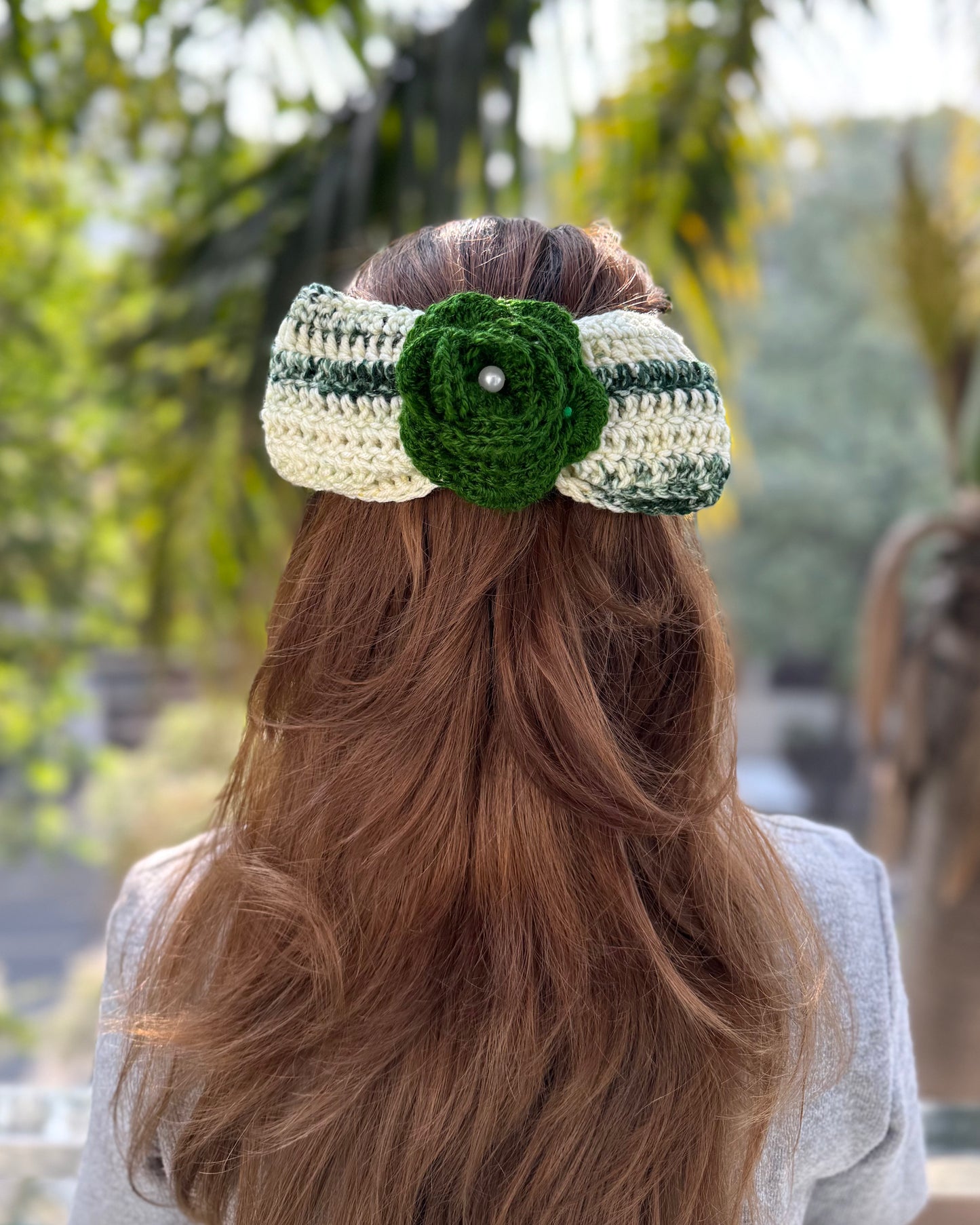 GREEN FLOWER CROCHET BOW