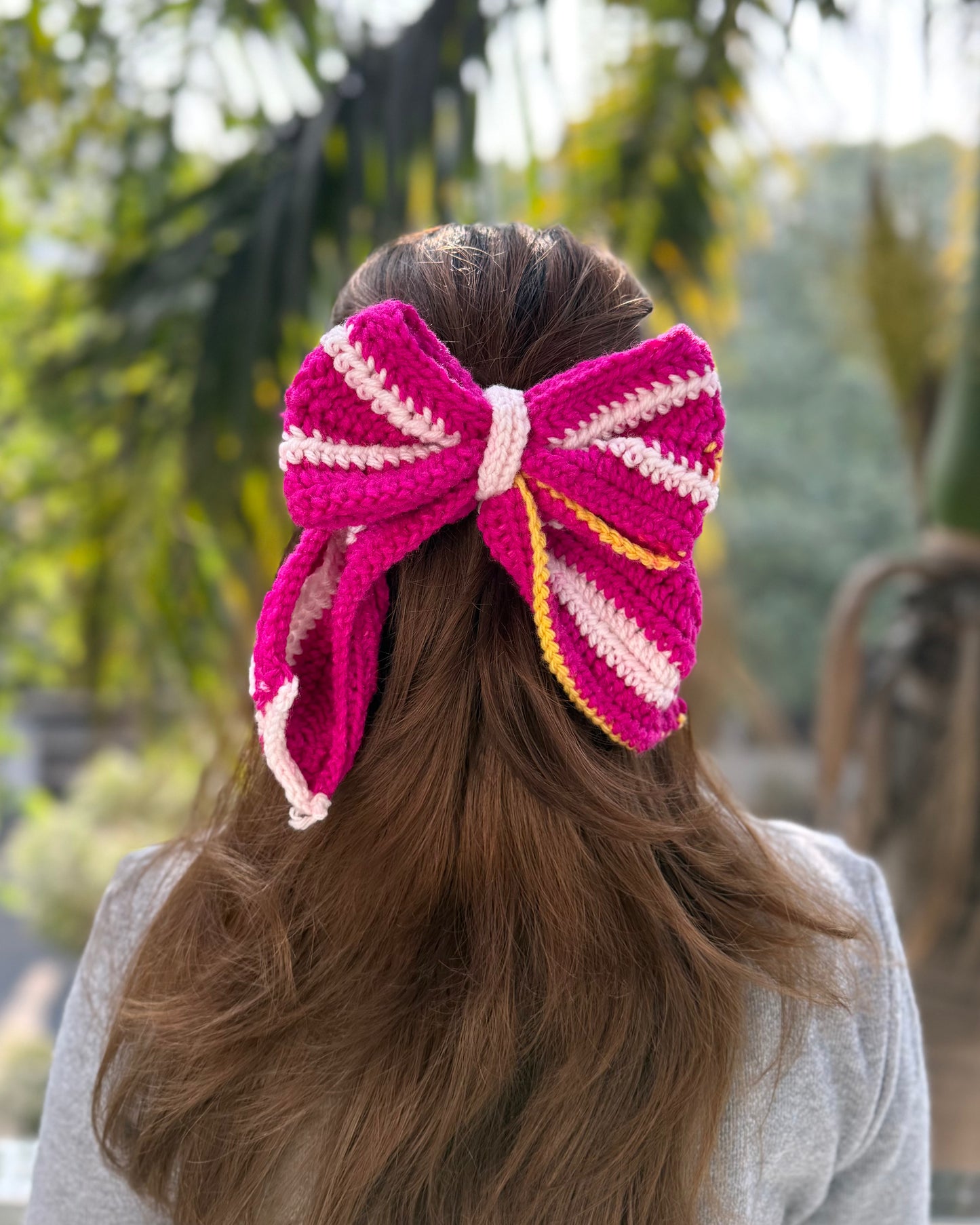 PINK BEAUTY CROCHET BOW