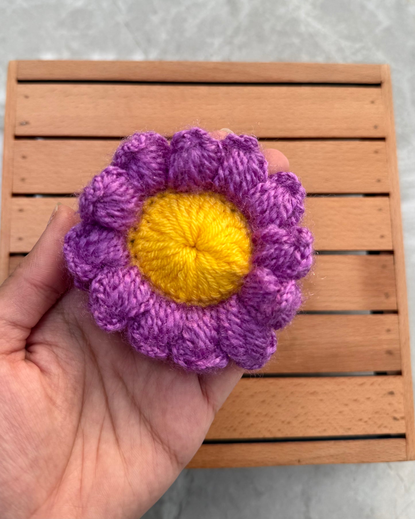 LIMONIUM CROCHET SCRUNCHIE