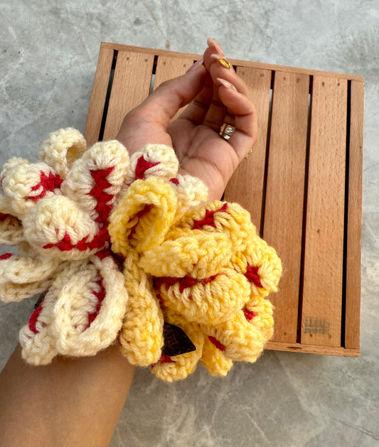 COLUMBINES CROCHET SCRUNCHIE