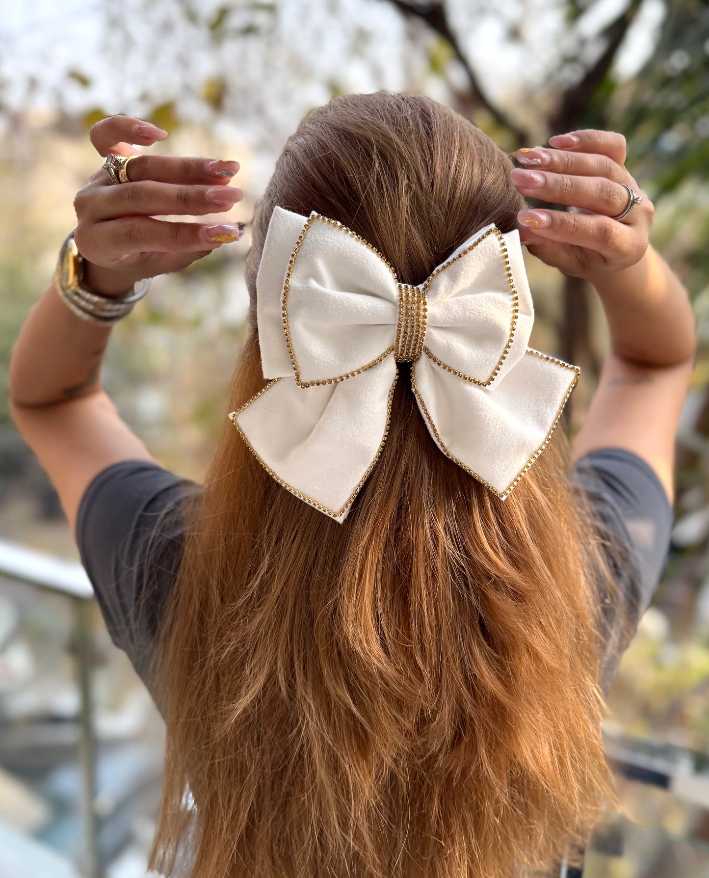 GALAXY PIGTAIL BOW