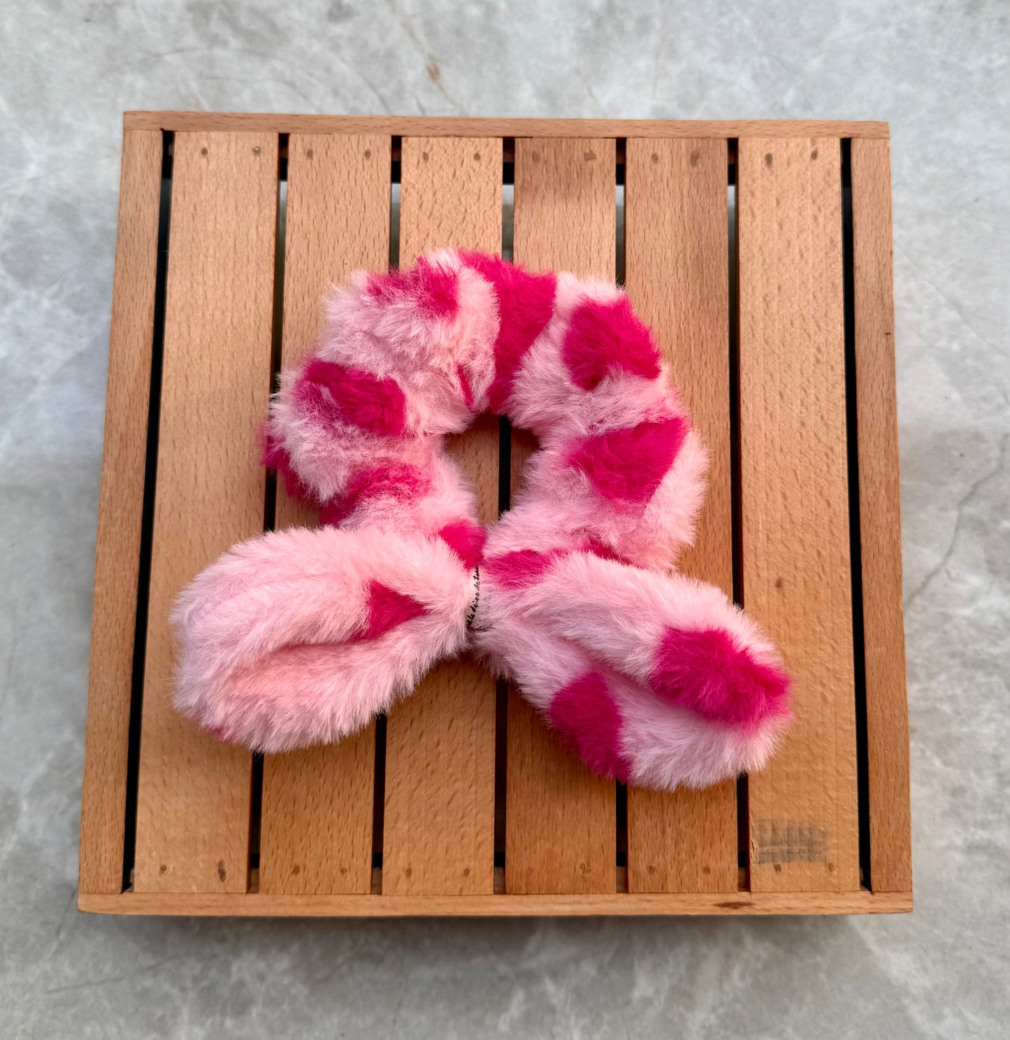 PINK LEOPARD SOFT SCRUNCHIE