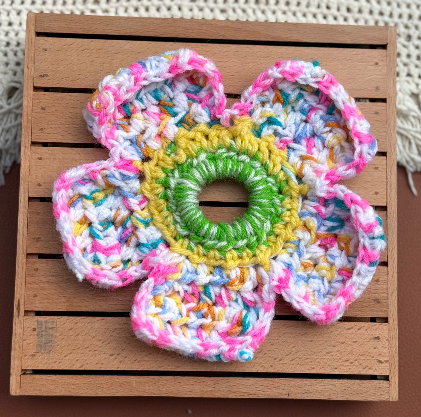 NEMESIA CROCHET SCRUNCHIE