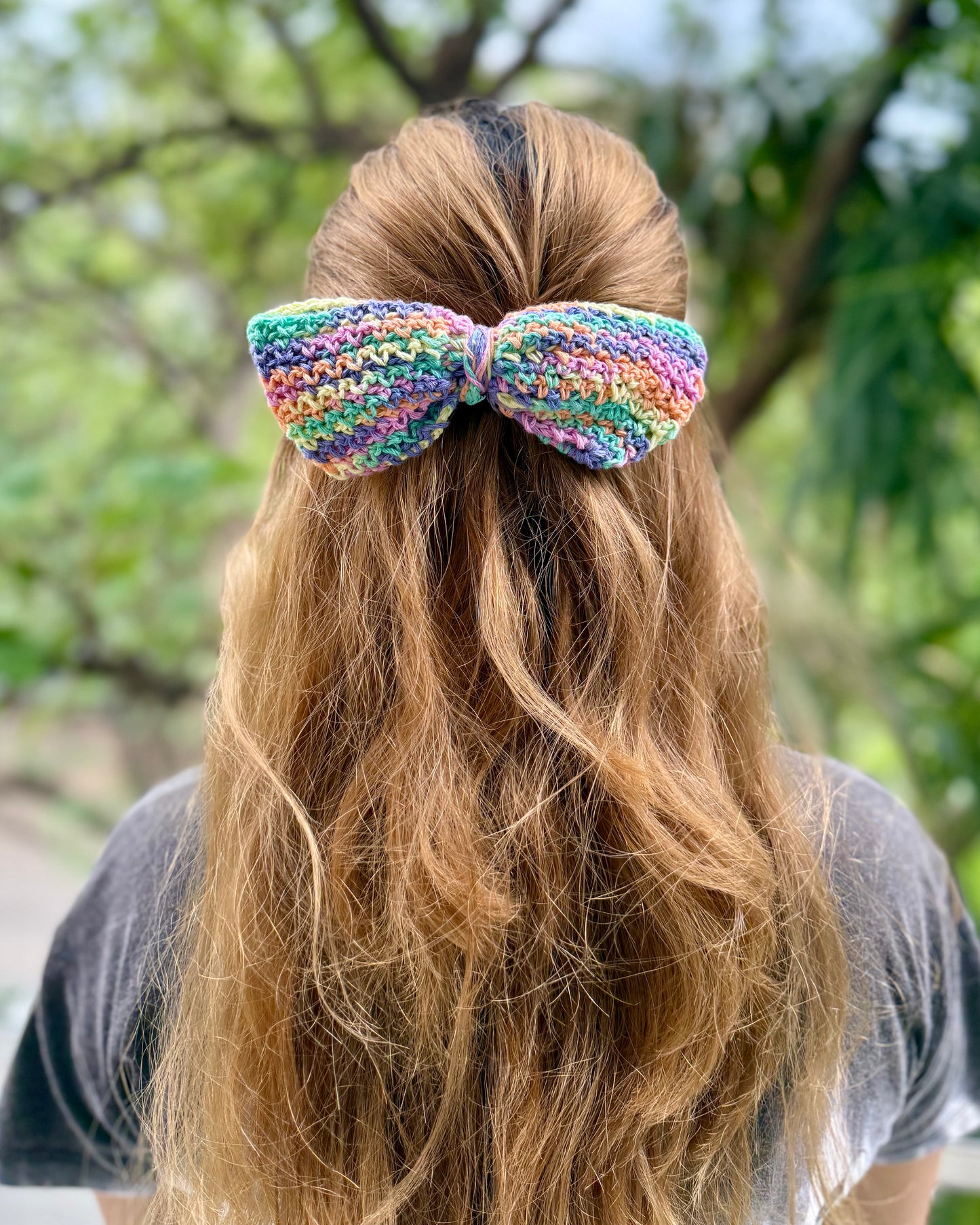 CANNA LILY CROCHET BOW