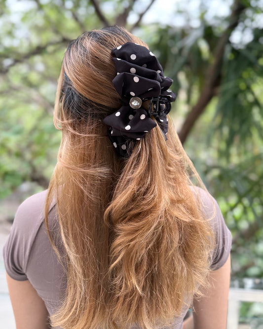 BLACK DOTTED HAIR CLAW