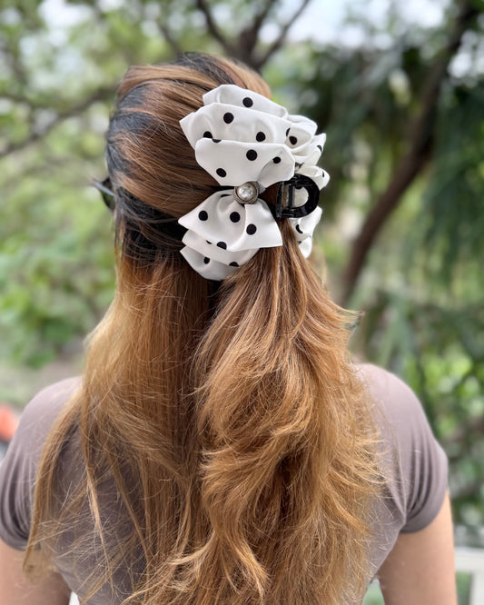 WHITE DOTTED HAIR CLAW