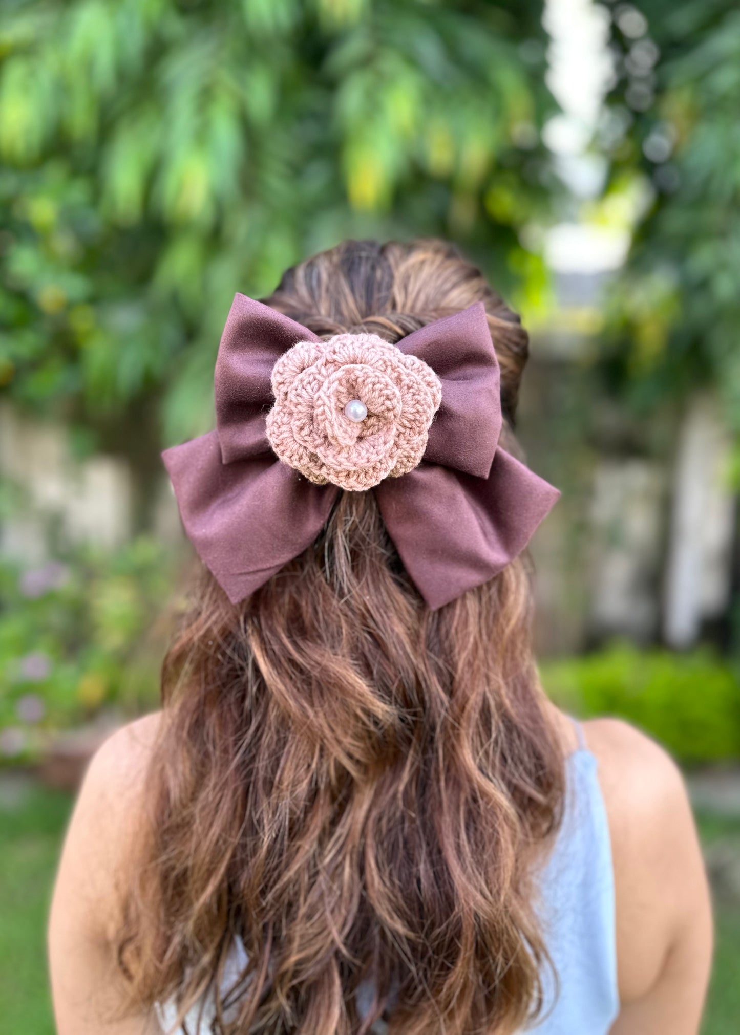 MAPLE PIGTAIL BOW