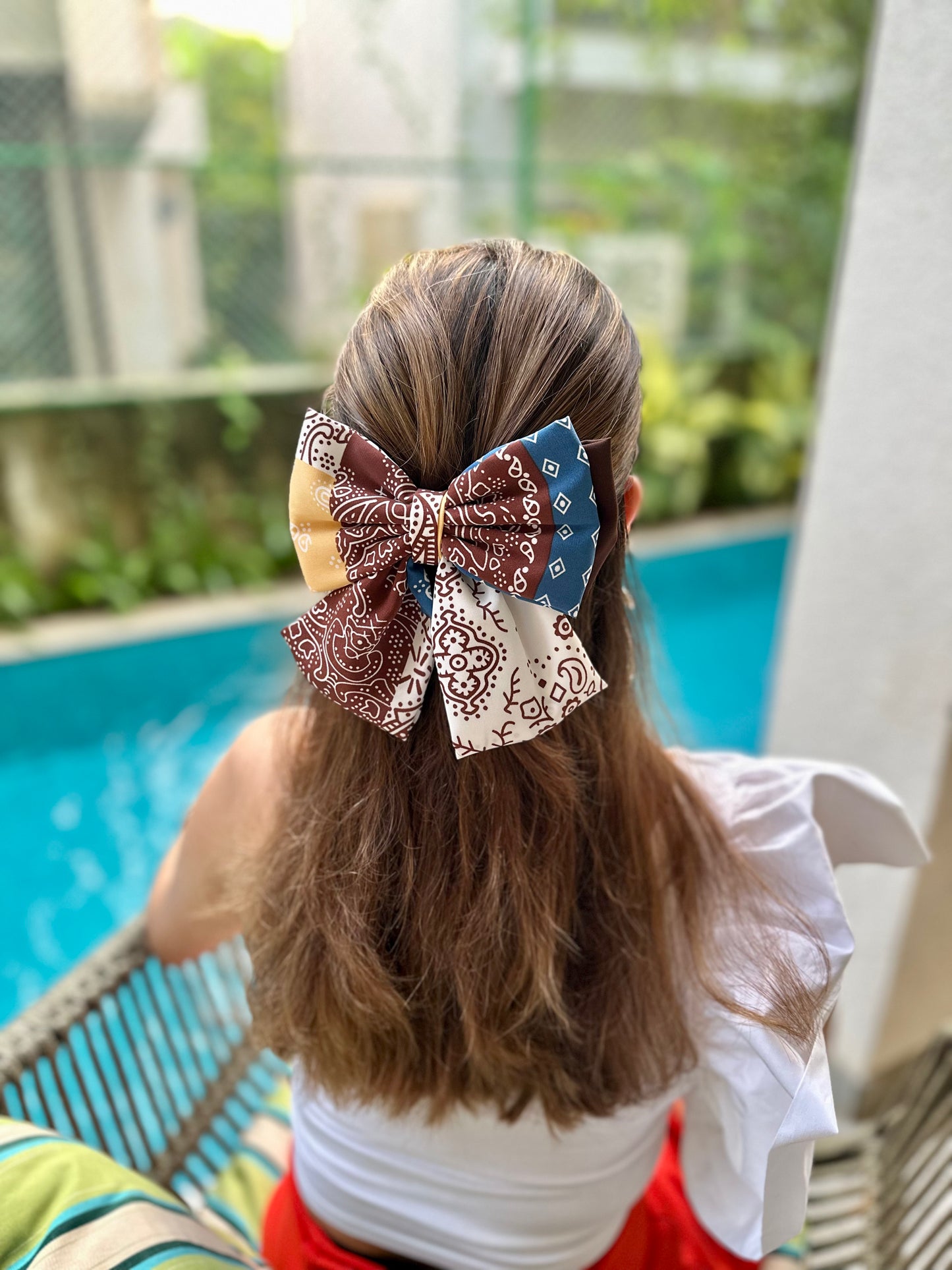 COLD BREW PIGTAIL BOW