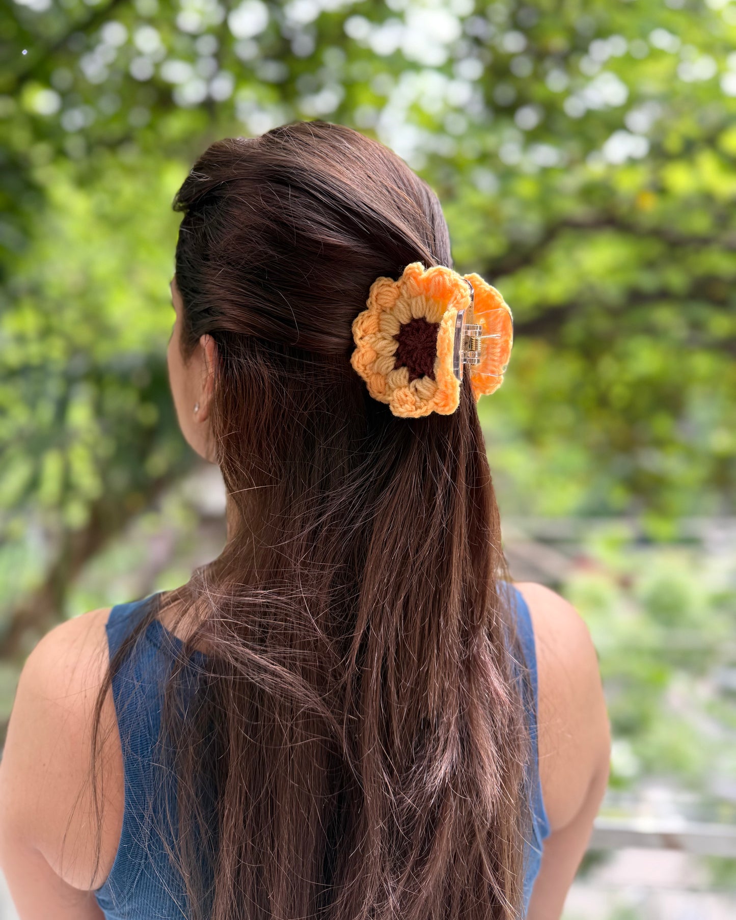 DAISY HAIR CLAW