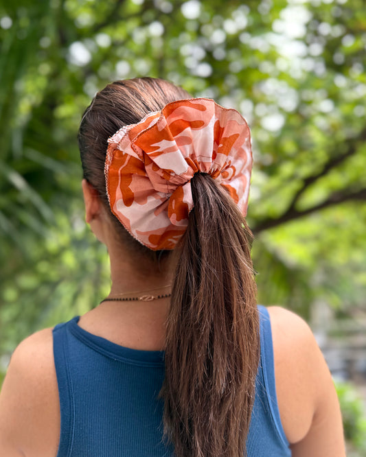 MARIGOLD GIANT SCRUNCHIE