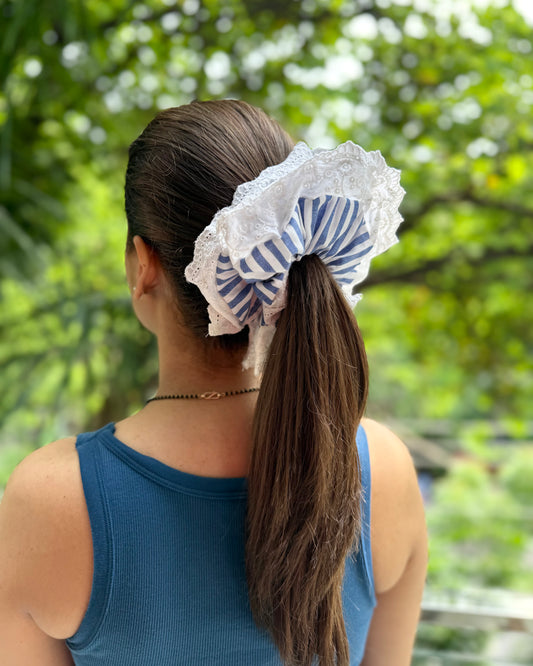 BLUE BLOSSOM GIANT SCRUNCHIE
