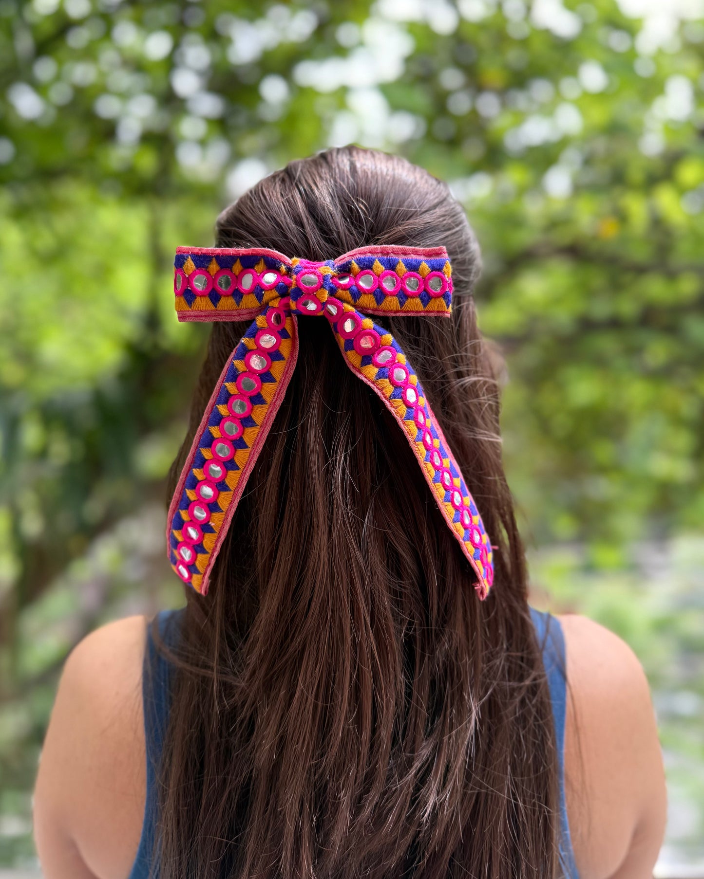 MULTICOLOUR PIGTAIL BOW