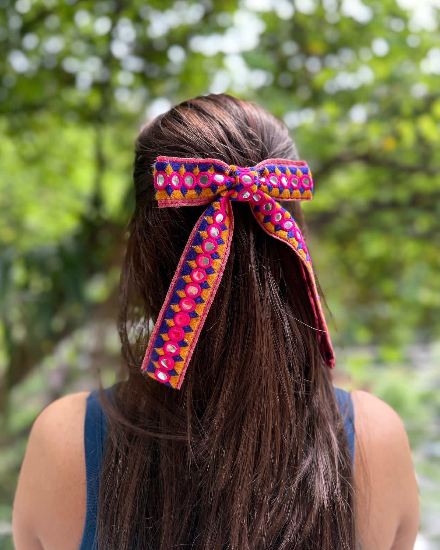 MULTICOLOUR PIGTAIL BOW