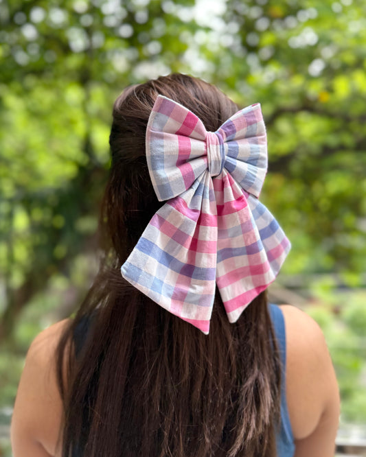 BUBBLEGUM PIGTAIL BOW