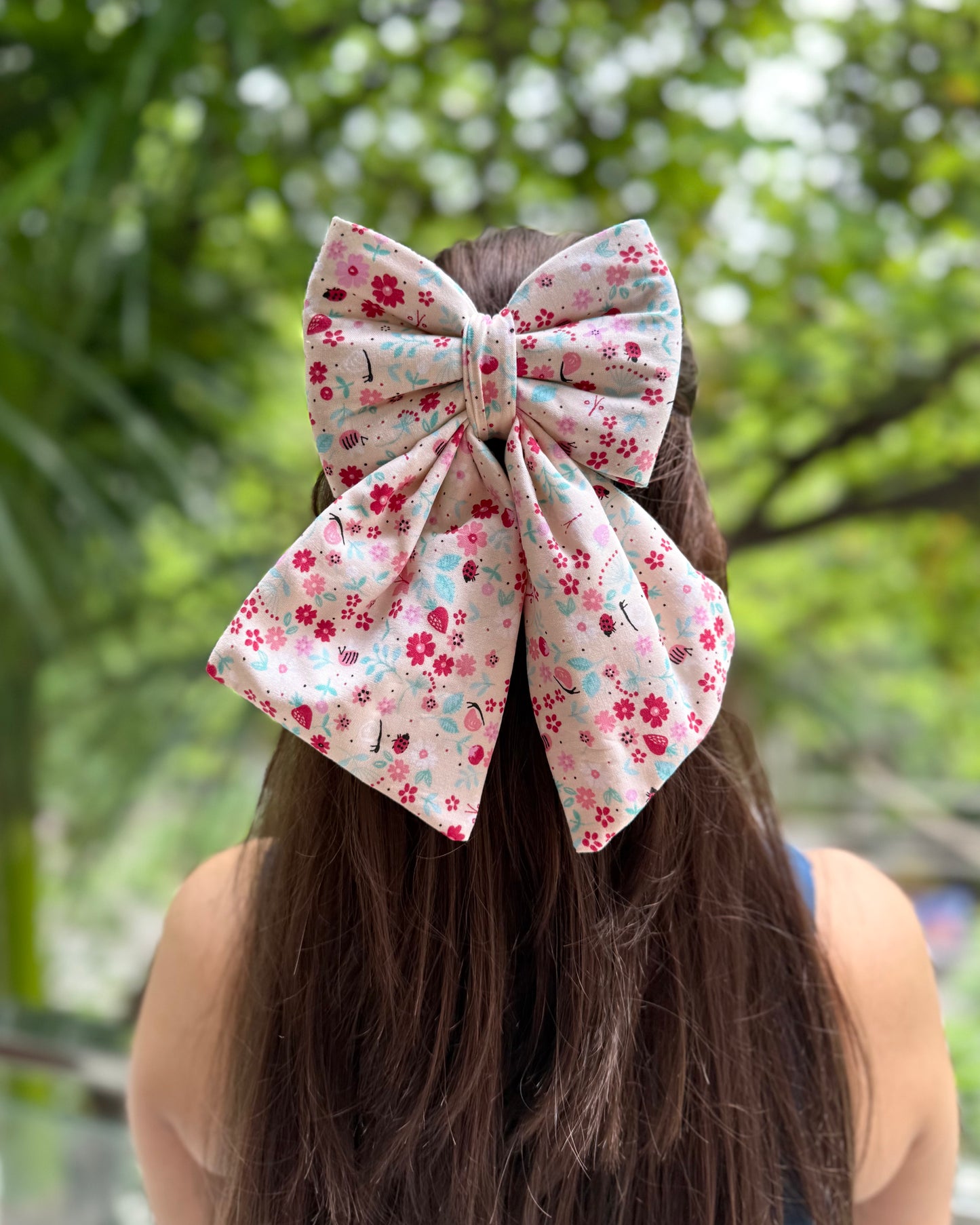 FUCHSIA PIGTAIL BOW