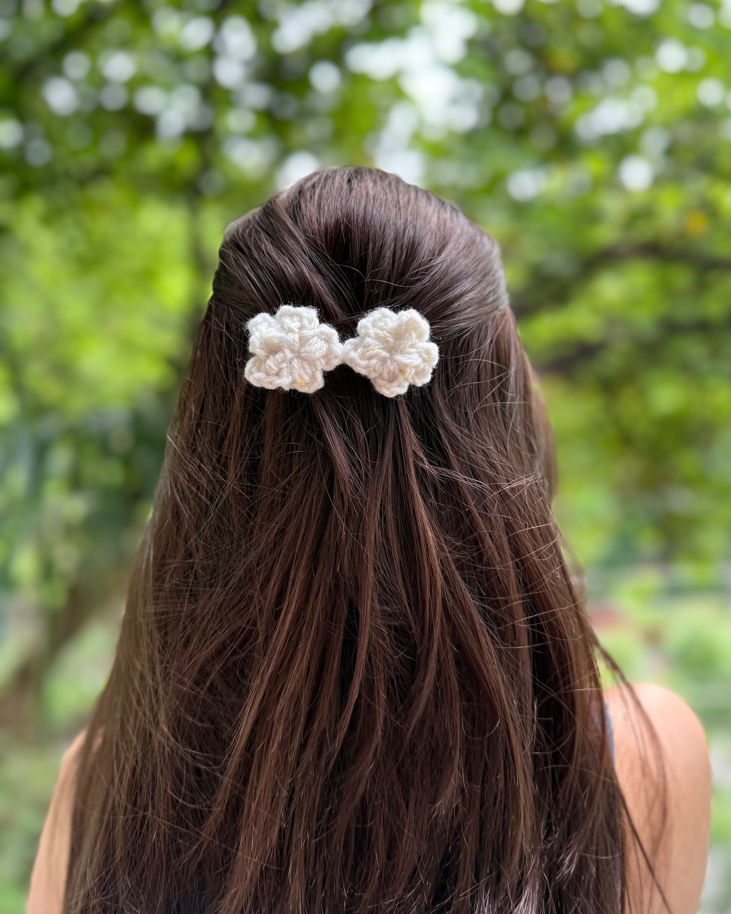 SNOWDROP CROCHET BOW