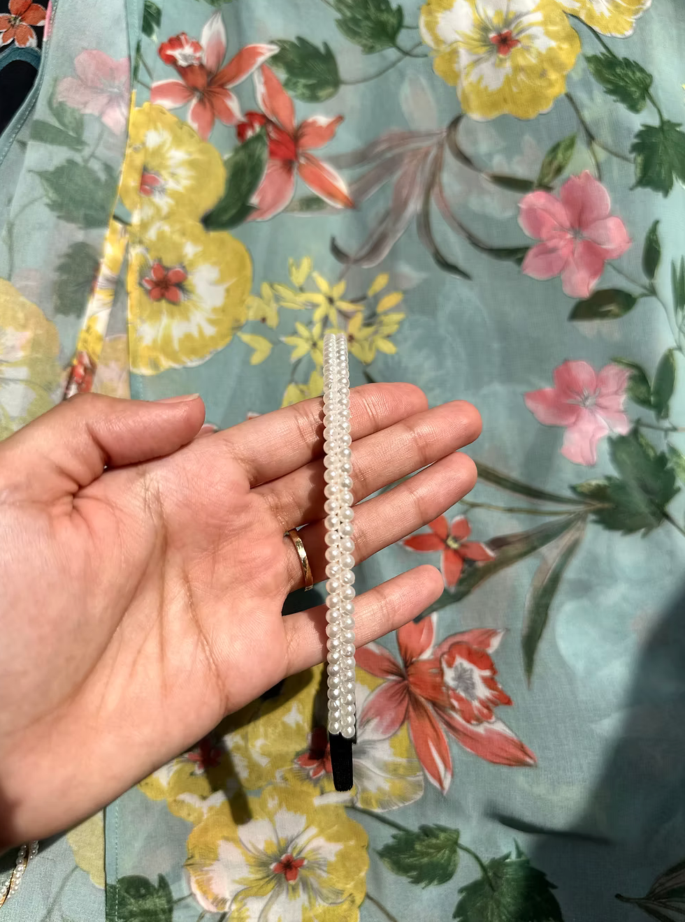 WHITE PEARL HEADBAND