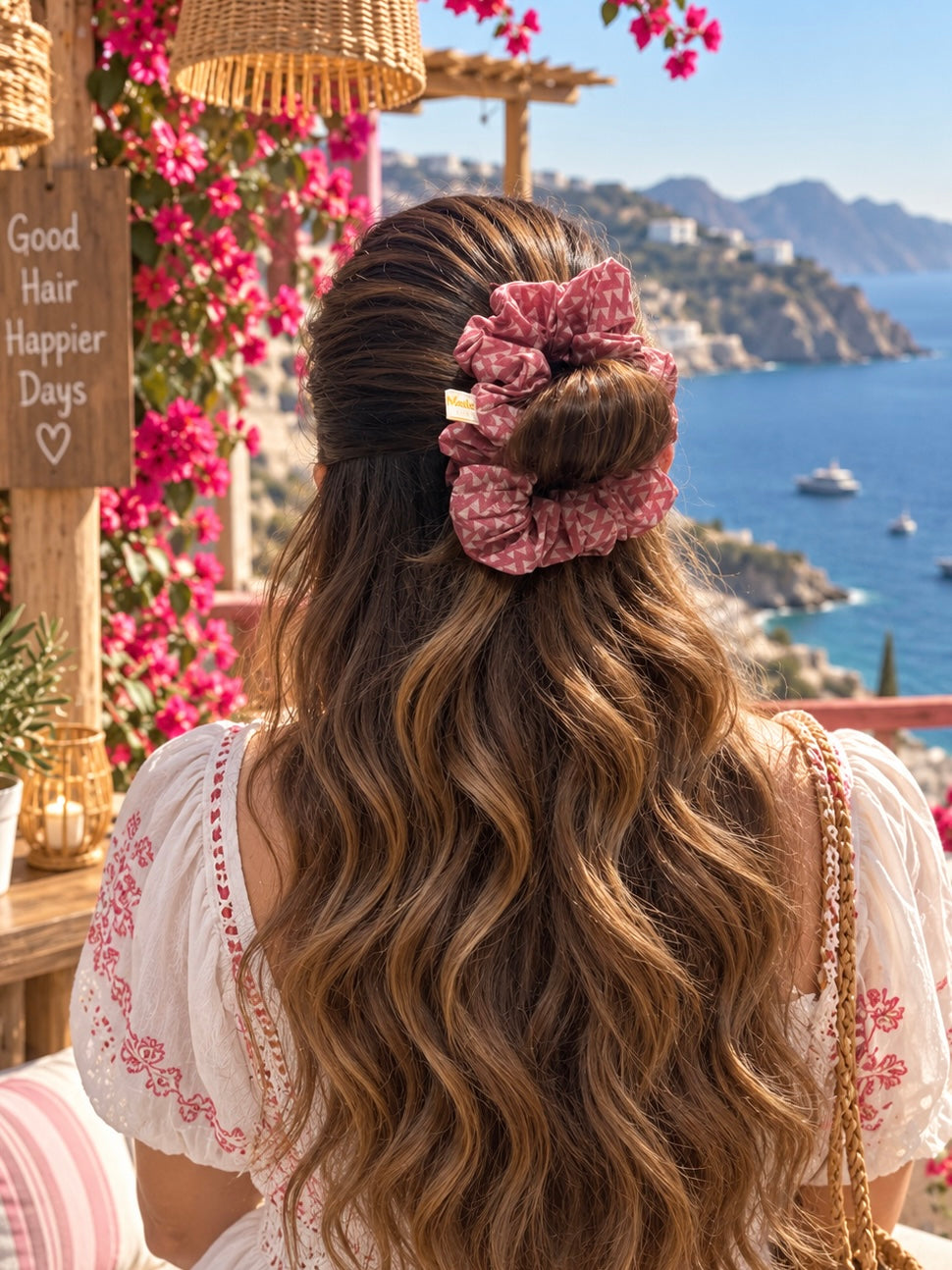 SUGAR BLUSH SCRUNCHIE