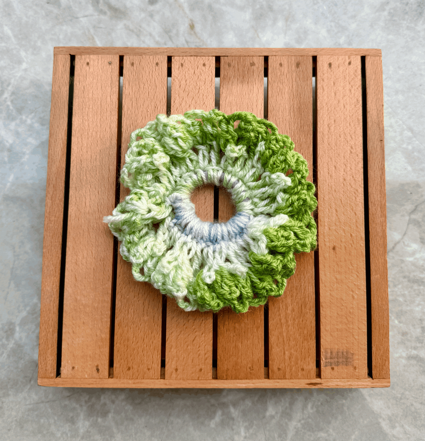 SWEET PEA CROCHET SCRUNCHIE