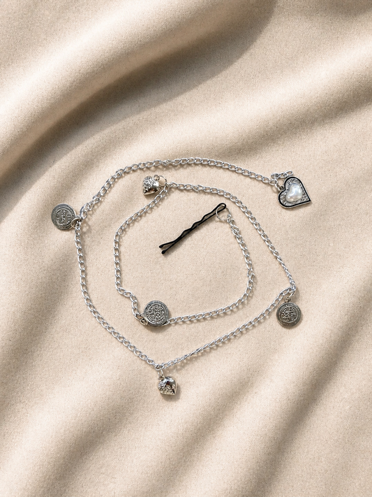 AMORA CHARM HAIR STRING