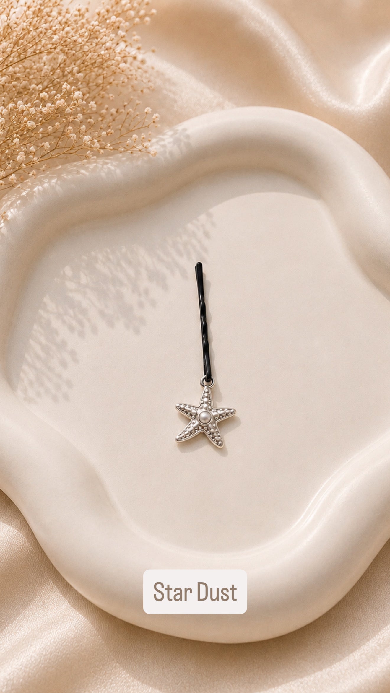 MOONLIT CHARM HAIR CLIP