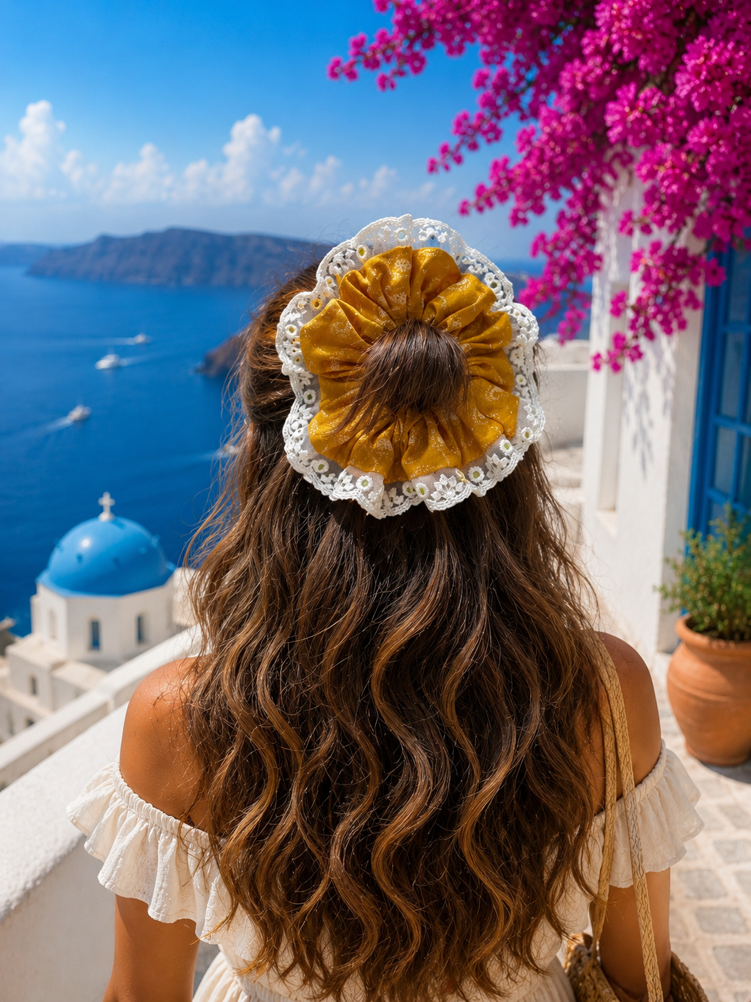 MARIGOLD MUSE GIANT SCRUNCHIE