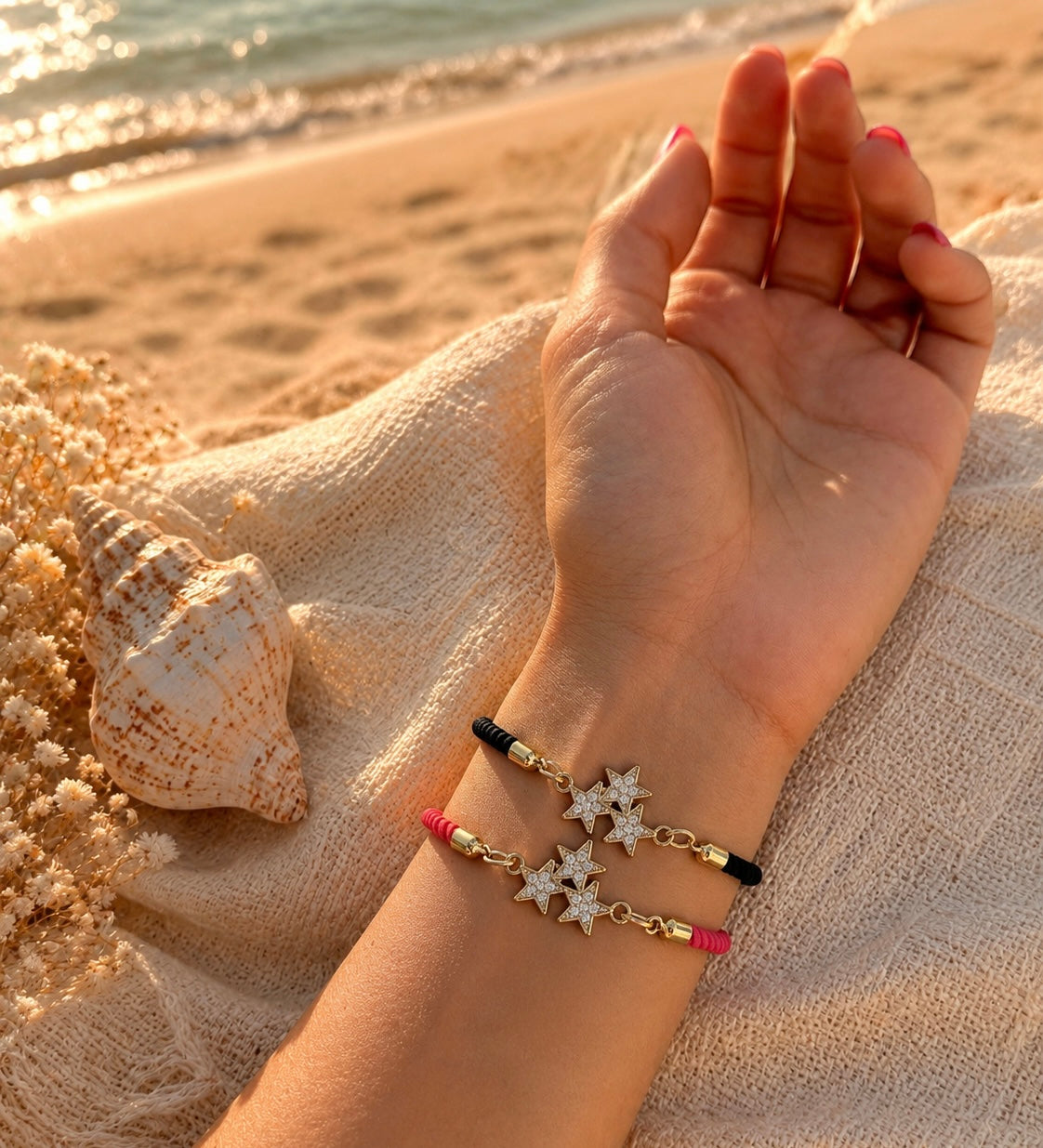 BLACK STAR CHARM BRACELET