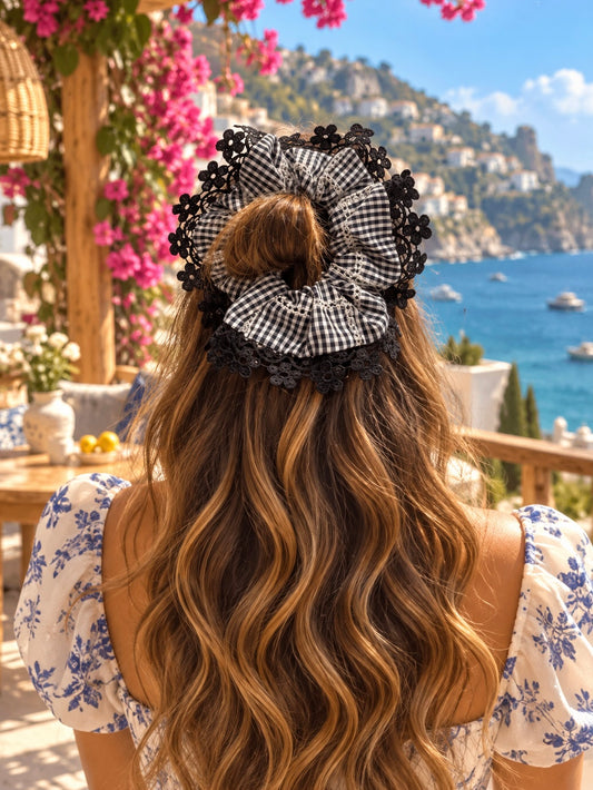 SHADOW MUSE GIANT SCRUNCHIE