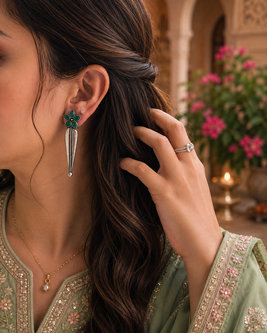 GREEN FLOWER SILVER OXIDIZED EARRINGS