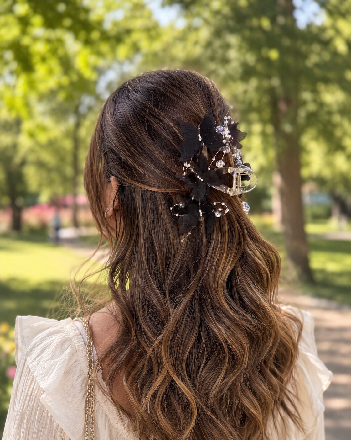 BLACK STAR HAIR CLAW